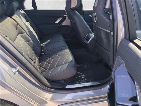 Certified 2025 BMW i7 eDrive50 RWD image 22
