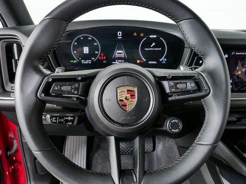 Certified 2024 Porsche Cayenne AWD/4WD image 9