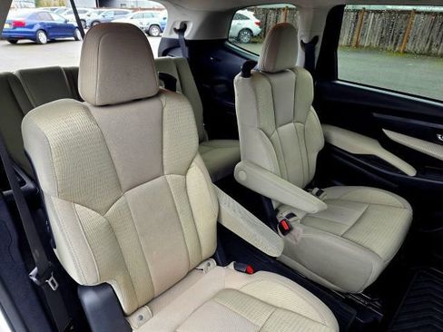 Used 2021 Subaru Ascent Premium w/ Convenience Package image 35