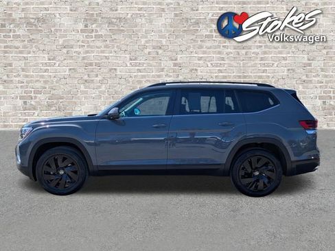 Certified 2025 Volkswagen Atlas SE w/ Black Wheel Package image 7