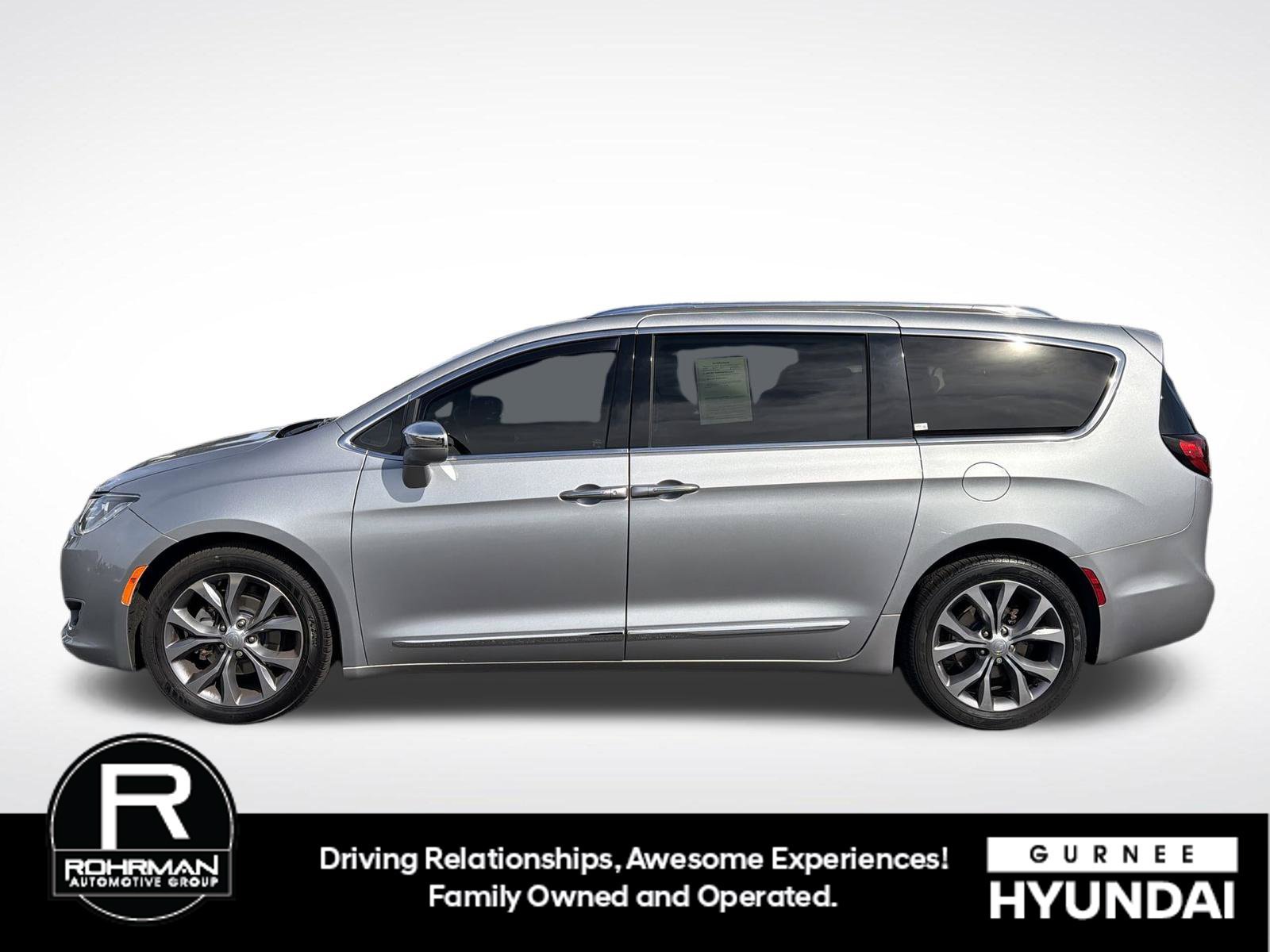 Used 2020 Chrysler Pacifica Limited FWD image 5
