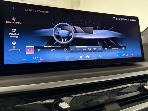 Certified 2025 BMW X5 sDrive40i w/ M Sport Package RWD image 26