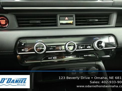 Used 2024 Honda Pilot Touring image 32