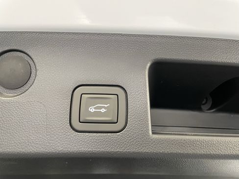 New 2026 GMC Terrain AT4 w/ Convenience Package III image 10