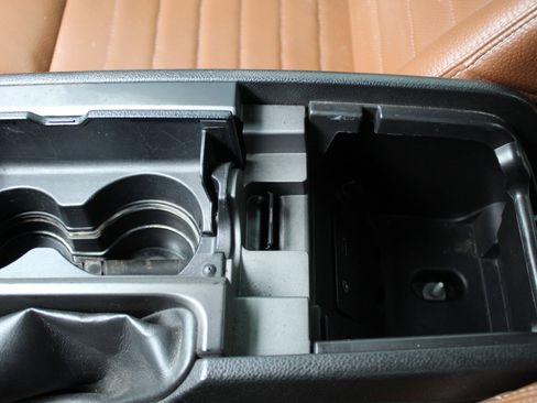 Used 2012 Ford Mustang Premium RWD image 31