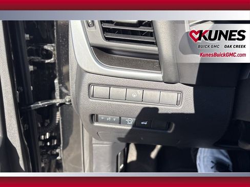 Used 2024 Nissan Rogue SV image 18