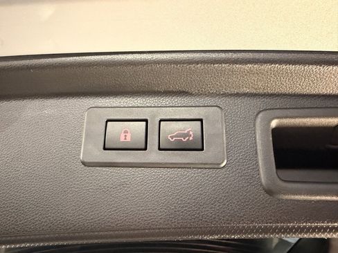 Used 2022 Subaru Forester Limited image 35