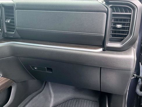 Used 2022 Chevrolet Silverado 1500 RST image 19