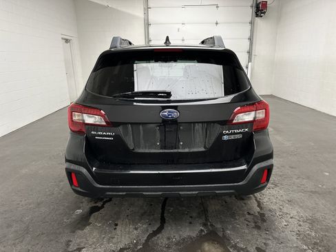 Used 2019 Subaru Outback 2.5i Premium image 7