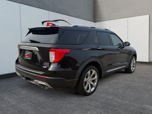 Used 2020 Ford Explorer Platinum w/ Premium Technology Package AWD/4WD image 11
