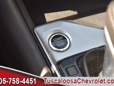 Used 2025 Nissan Altima 2.5 SV FWD image 37