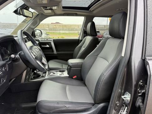 Used 2023 Toyota 4Runner SR5 Premium w/ Moonroof Package AWD/4WD image 31