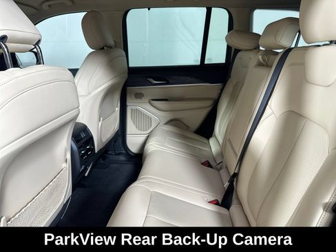 Used 2022 Jeep Grand Cherokee Limited w/ Luxury Tech Group II AWD/4WD image 25