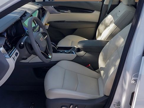 New 2025 Cadillac XT6 Premium Luxury w/ Technology Package image 10