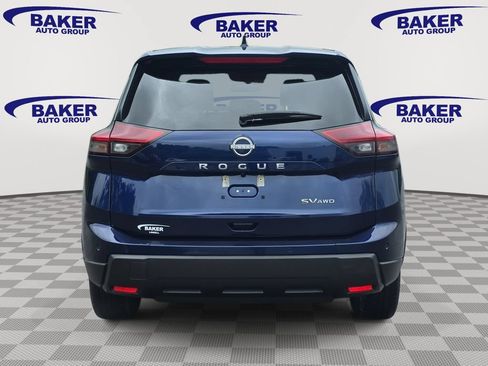 Used 2024 Nissan Rogue SV AWD/4WD image 6