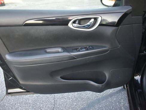 Used 2019 Nissan Sentra SV image 31