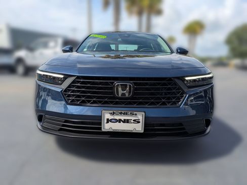 Used 2024 Honda Accord EX image 10