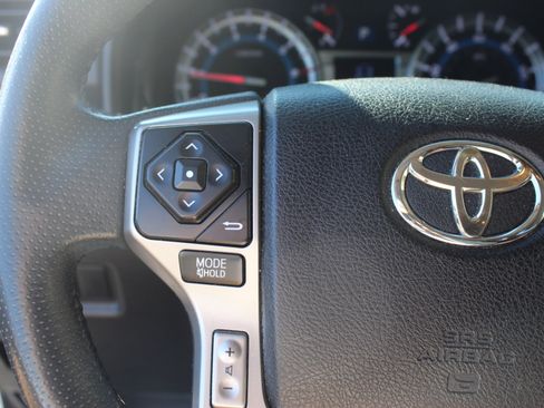 Used 2018 Toyota 4Runner Limited image 14