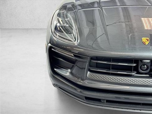Used 2026 Porsche Macan AWD/4WD image 27