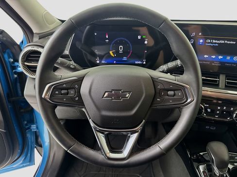 Used 2025 Chevrolet Trax ACTIV w/ Driver Confidence Package FWD image 12