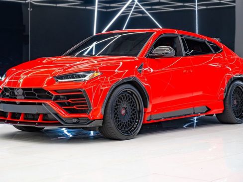 Used 2021 Lamborghini Urus AWD/4WD image 3