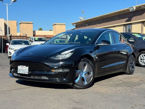 Used 2019 Tesla Model 3 image 2