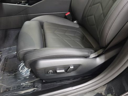 Certified 2026 BMW 530i xDrive w/ Premium Package AWD/4WD image 26