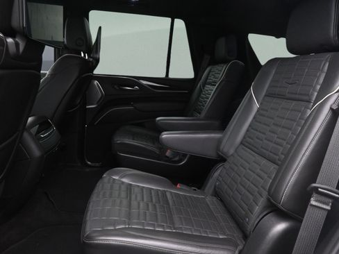 Used 2023 Cadillac Escalade Sport Platinum AWD/4WD image 15