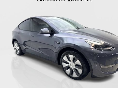 Used 2023 Tesla Model Y Long Range AWD/4WD image 12
