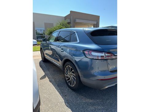 Used 2019 Lincoln Nautilus Reserve w/ Cargo Utility Package AWD/4WD image 4