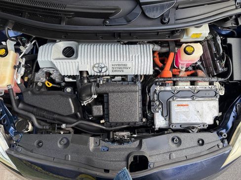 Used 2012 Toyota Prius Two FWD image 31