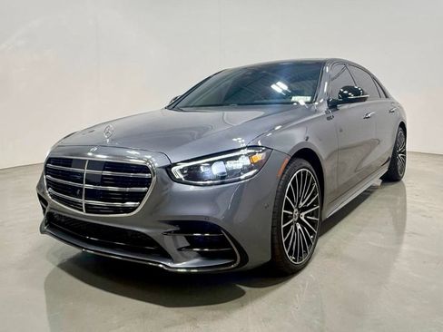 Used 2023 Mercedes-Benz S 580 4MATIC Sedan image 11