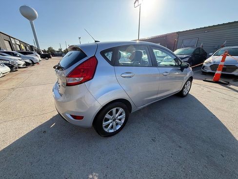 Used 2013 Ford Fiesta SE image 14