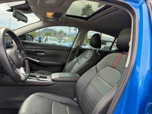 Used 2025 Nissan Sentra SR w/ SR Premium Package image 12