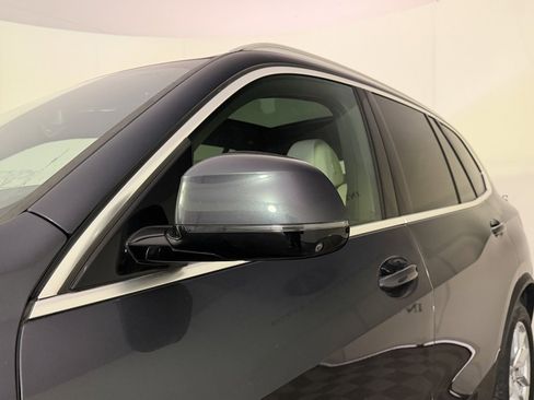 Used 2021 BMW X5 xDrive40i w/ Premium Package image 10