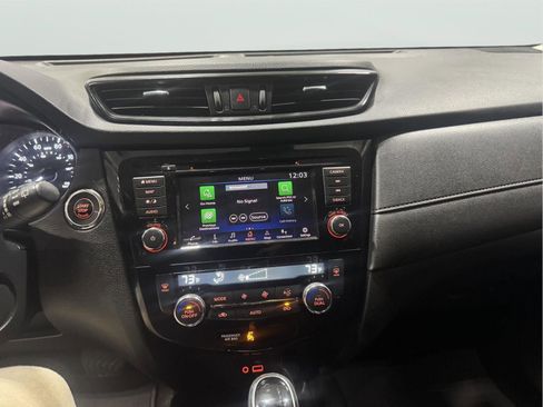 Used 2019 Nissan Rogue SV w/ Sun & Sound Touring Package image 14