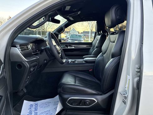 Used 2022 Jeep Wagoneer Series II image 19