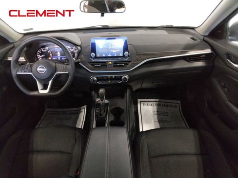 Used 2025 Nissan Altima 2.5 SV image 33