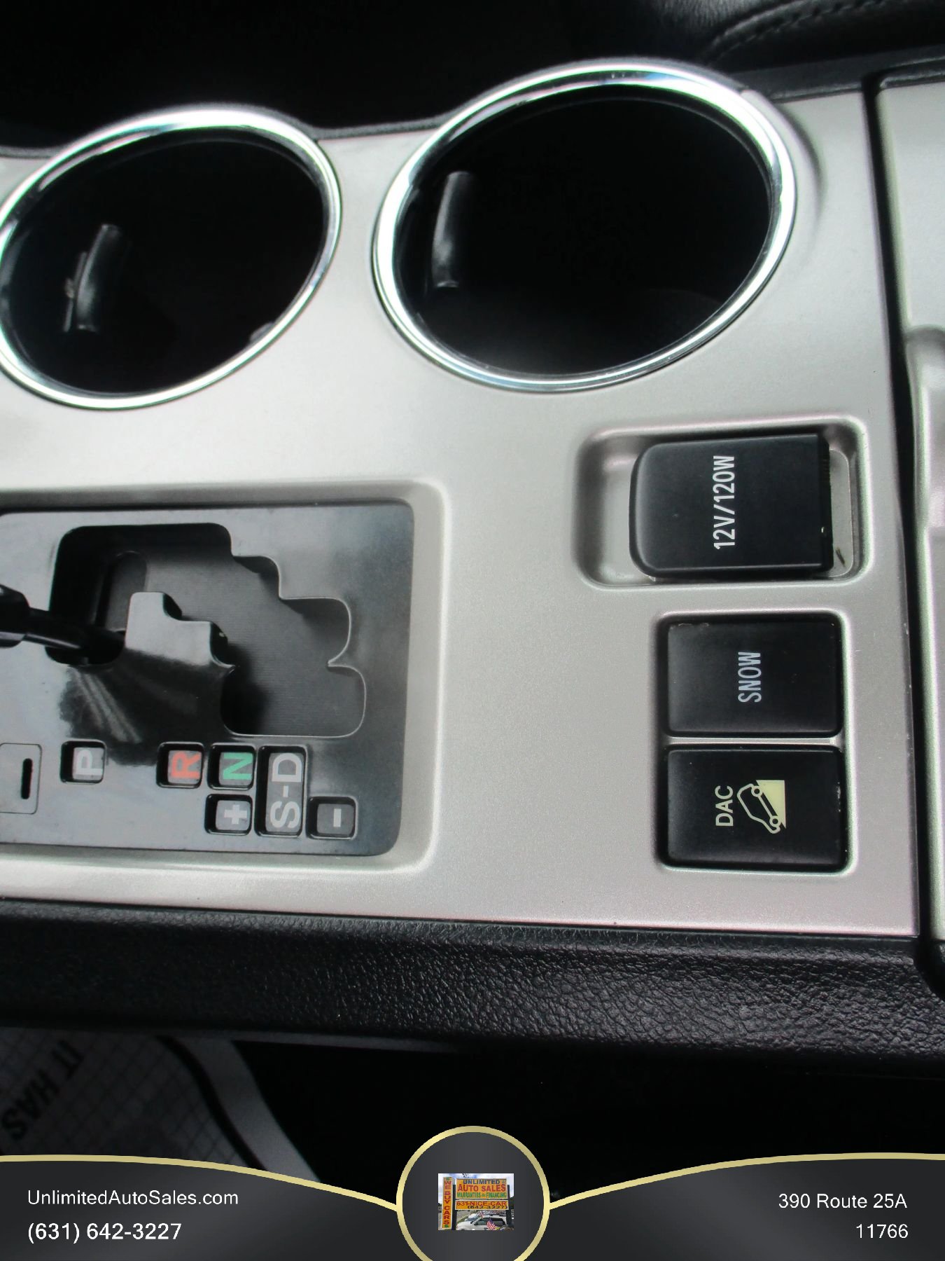 Used 2013 Toyota Highlander SE AWD/4WD image 11