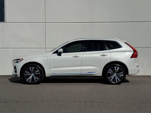 Used 2022 Volvo XC60 T8 Inscription w/ Advanced Package AWD/4WD image 4