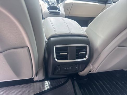 Used 2025 Acura RDX SH-AWD w/ Advance Package image 14