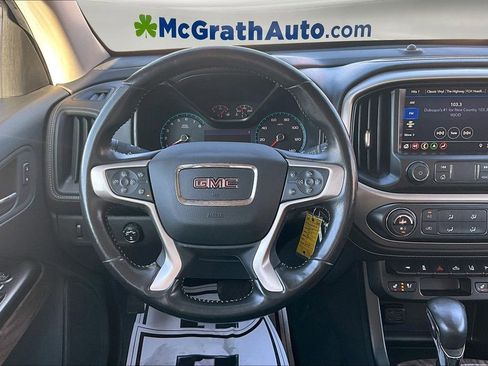 Used 2022 GMC Canyon Denali image 10