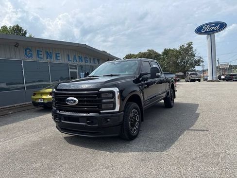Used 2025 Ford F250 Platinum AWD/4WD image 5