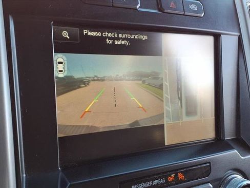 Used 2015 Ford F150 Lariat w/ Equipment Group 502A Luxury image 6