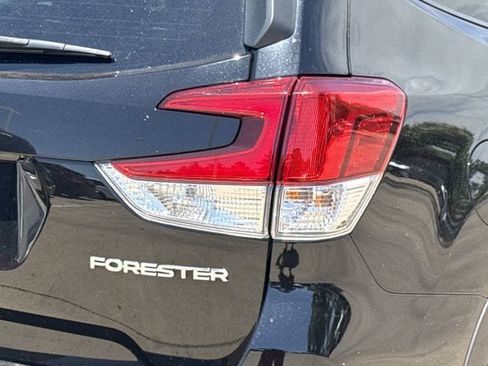 Used 2023 Subaru Forester Premium AWD/4WD image 7