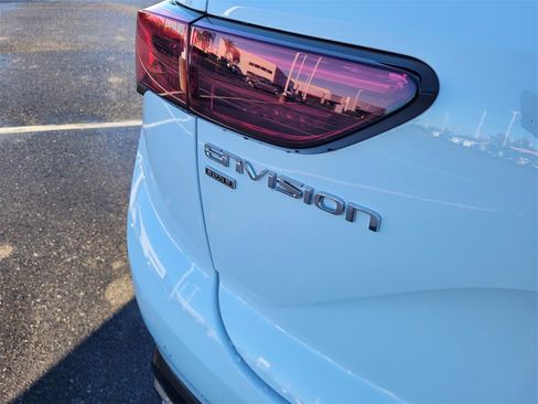 Used 2025 Buick Envision Sport Touring image 6