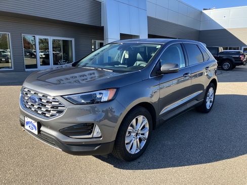 Used 2024 Ford Edge Titanium AWD/4WD image 2