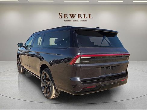 New 2026 Lincoln Navigator L Black Label image 3