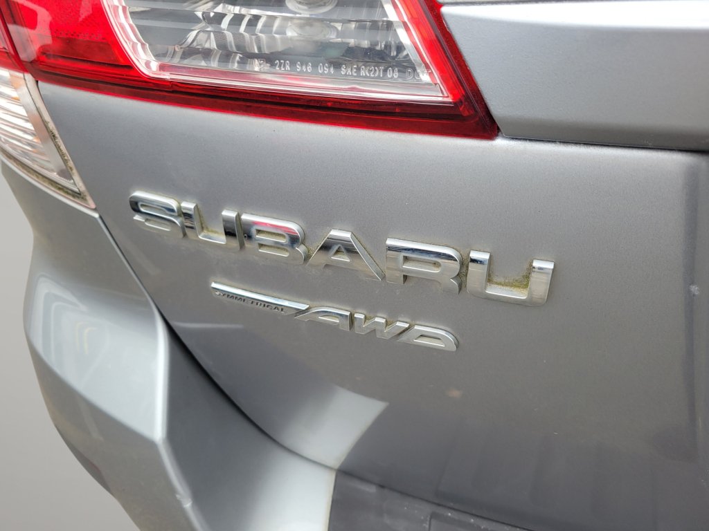Used 2010 Subaru Outback 2.5i Premium w/ Popular Equipment Group 2A AWD/4WD image 26