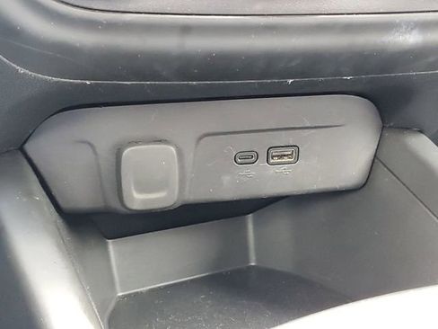 Used 2024 Chevrolet Trax LS FWD image 22